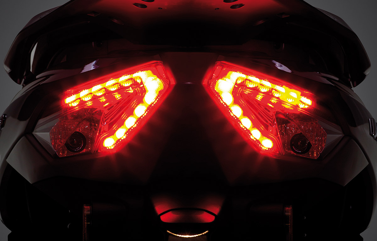 LED-Rücklicht und -Blinker LED-Rücklicht und -Blinker